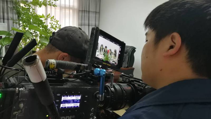 剧本杀式体验：新青区广告片拍摄公司构建沉浸式消费决策路径